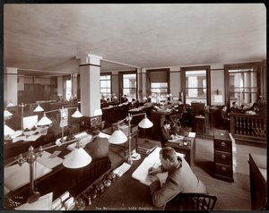 Männer, die in einem Büro der Metropolitan Life Insurance Co. an der 23rd Street und Madison Avenue, New York, arbeiten, 1907